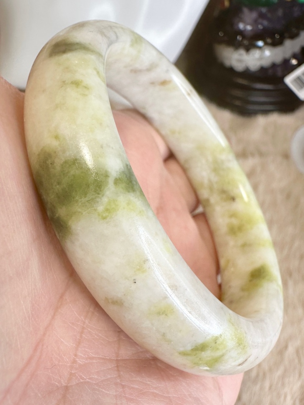 Green and White Jade Bangle Bracelet Size 58.8